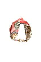 Roze Rosalie zomersjaal met bloemenprint