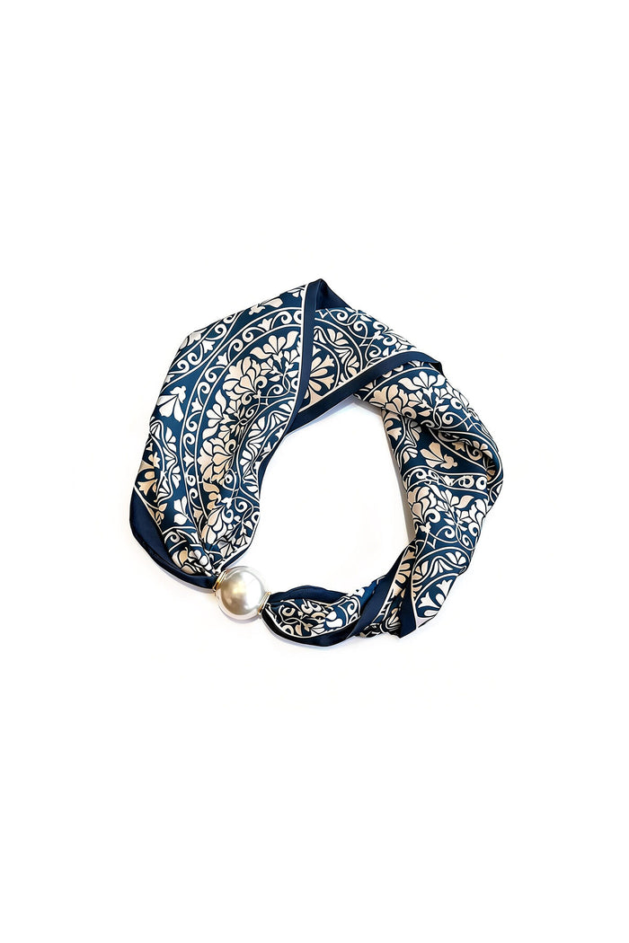 Azura | Blauwe zomersjaal met bloemenprint
