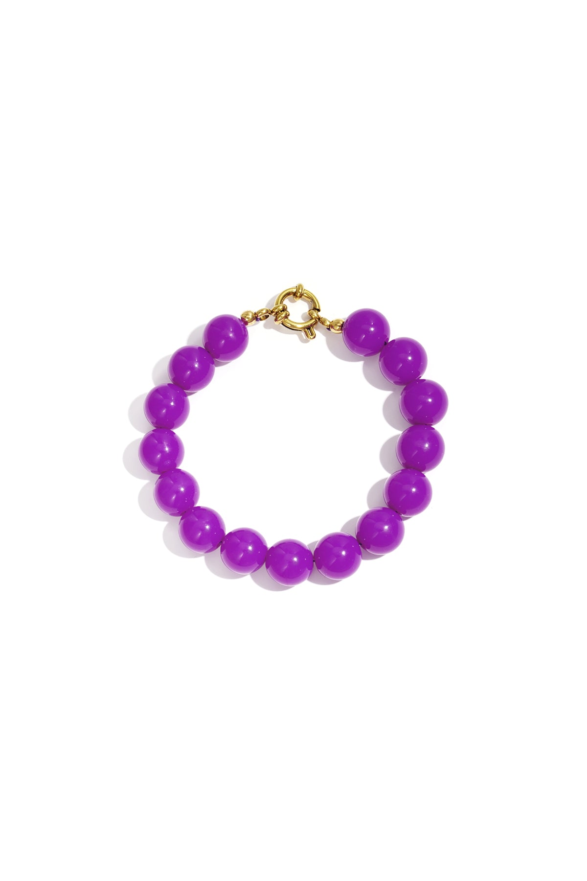 Trendy kralen armband in opvallende kleur